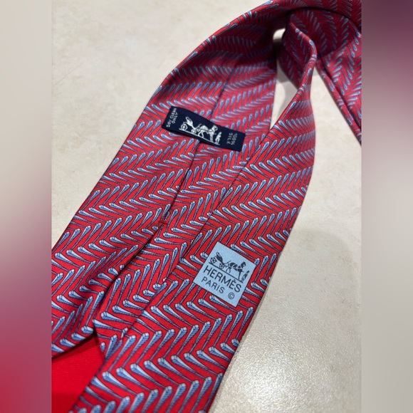 HERMÈS PARIS 100% Silk Tie, Made in France, Authentic - Picture 5 of 8